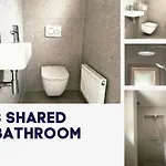 Affordable & Comfortable Private Room Near Tilburg Holiday home Tilburg