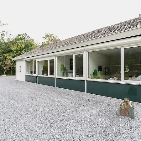 Affordable & Comfortable Private Room Near Tilburg Holiday home Tilburg