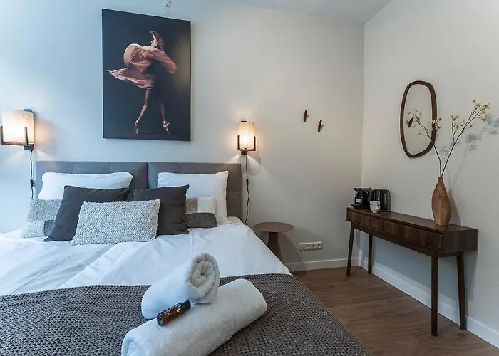 Affordable Private Near 提耳堡