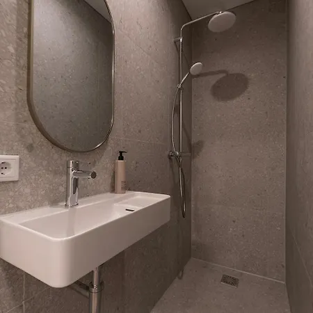 بيت للعطل Cozy Hotel-style Near